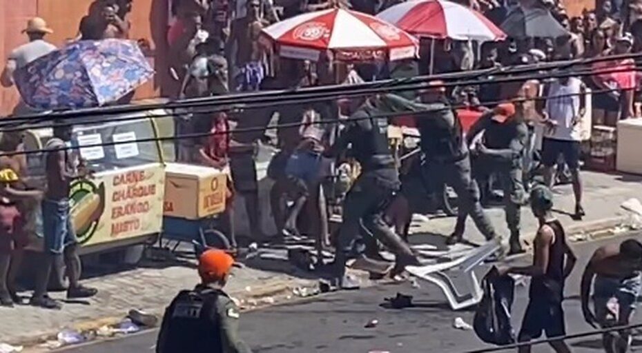 Brigas e conflitos violentos foram registrados durante o Desfile das Virgens em Olinda - Foto: Reprodução