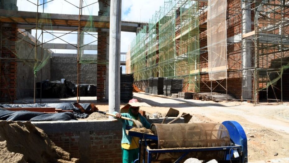 Obras no complexo turístico da redinha alcançam quase 40% de conclusão, afirma seinfra | notícias do rio grande do norte Projeto inclui um Centro de Artesanato com quatro lojas e cinco quiosques inteRio Grande do Norteos / Foto: Alex Régis