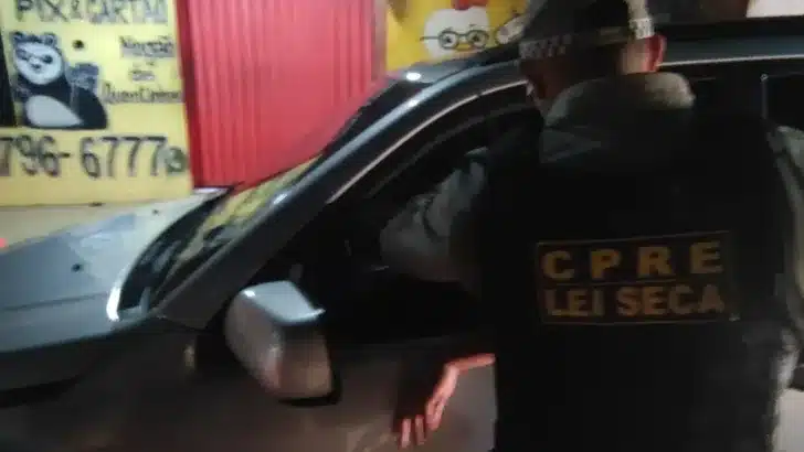 Lei Seca prende dois condutores por embriaguez ao volante durante blitz na zona Norte de Natal - Foto: CPRE
