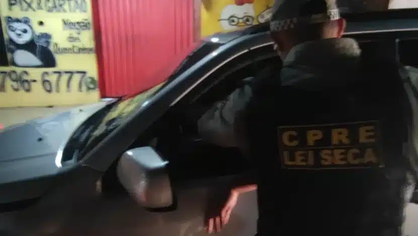 Lei Seca prende dois condutores por embriaguez ao volante durante blitz na zona Norte de Natal - Foto: CPRE