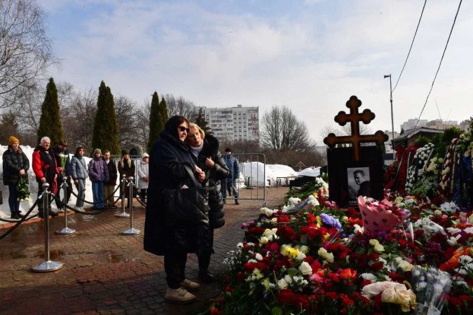 Pol&iacute;cia russa prende 67 pessoas em funeral de Navalni, principal opositor de Putin - Foto: OLGA MALTSEVA / AFP