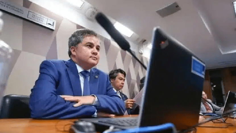 O relator da PEC das Drogas, senador Efraim Filho (União-PB), durante votação do texto na CCJ - Foto: Edilson Rodrigues/Agência Senado