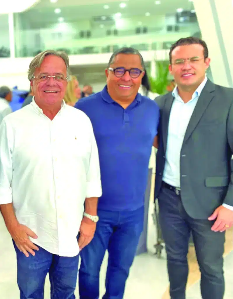 Dudu Weimar do Grupo Carmais com Ronaldo Azevedo e Enio Sinedino 