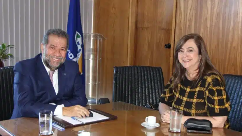 Márcia Maia ao lado do Ministro da Previdência Carlos Lupi / Foto: divulgação