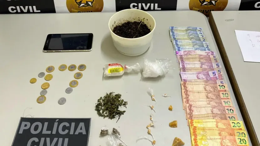 Polícia Civil prende casal em flagrante por tráfico de drogas em PaRio Grande do Norteamirim