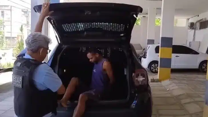 homem é preso por roubo em natal