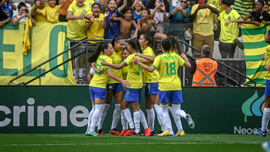 Brasil passando enfrentará a equipe vencedora da outra semi, entre Canadá e Estados Unidos, às 0h15 de quinta / Foto: Nayra Halm