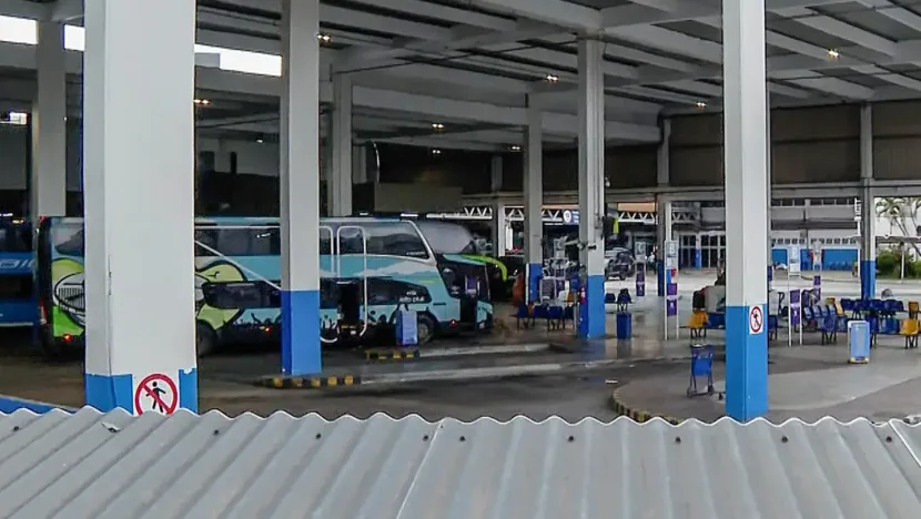 Conforme a PM, o criminoso já tinha passagem pelo crime de roubo e foi conduzido à 4ª Delegacia de Polícia / Foto: Agência Brasil