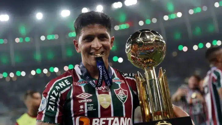 Cano é jogador do Fluminense, time que faz parte da Liga Forte União: Globo, Record e SBT disputam jogos do Campeonato Brasileiro vendidos pela liga para TV aberta - Ricardo Moraes/REUTERS