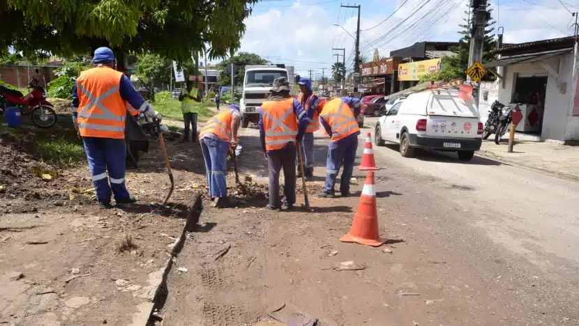 Buraco Av Moema Tinoco (1)