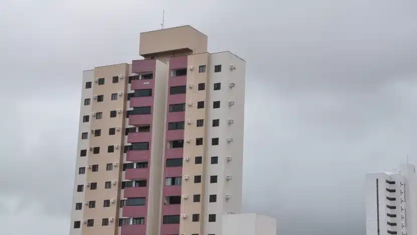 Tempo Nubrado e Chuva (20)