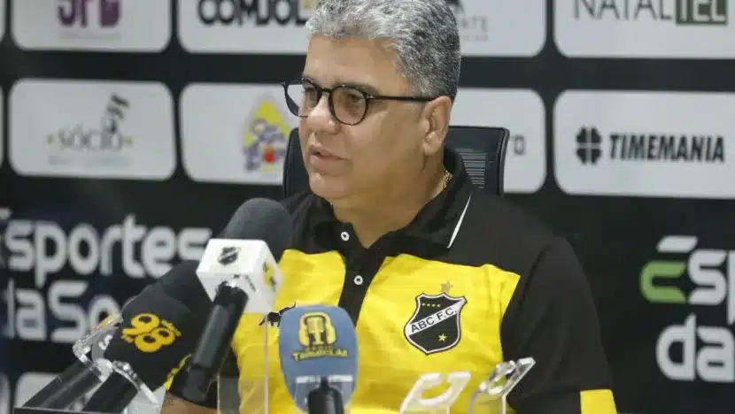 Marcelo Cabo, treinador do ABC: “Não durmo, estou com insônia. Chego 10h e saio 20h para buscar solução
