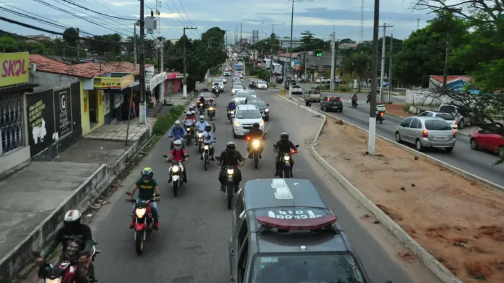 Buracos na Avenida João Medeiros Filho serão fechados nesta sexta-feira 5