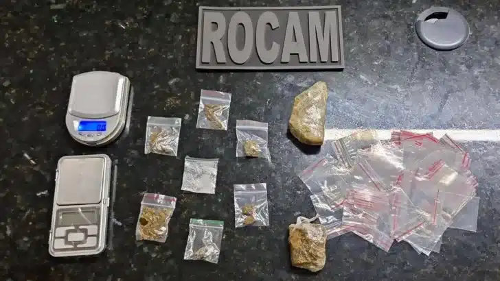 Policiais prendem suspeito de tráfico de drogas na Zona Oeste de Natal