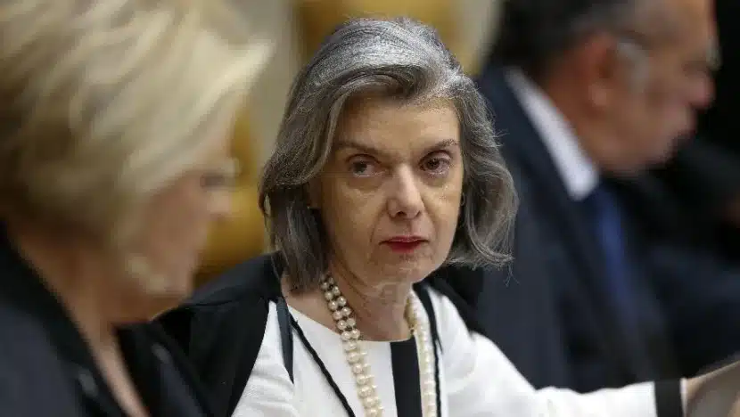 Ministra Cármen Lúcia é eleita presidente do TSE pela segunda vez em 12 anos