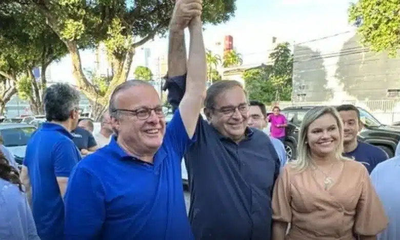 Paulinho Freire ao lado do ex- prefeito Álvaro Dias / Foto: Reprodução.