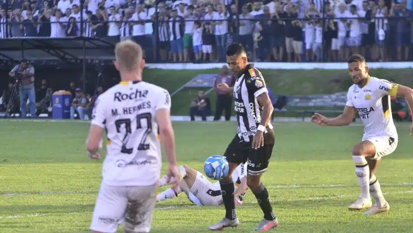 Wallyson renova com o ABC até o fim da Série C / Foto: José Aldenir - Agora RN