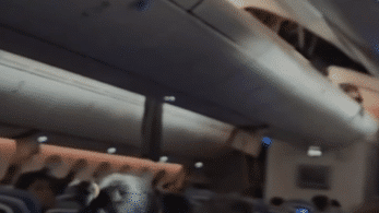 Vídeo: passageiros mostram condições internas do avião após turbulência que levou ao pouso de emergência no aeroporto de sga | notícias do rio grande do norte image