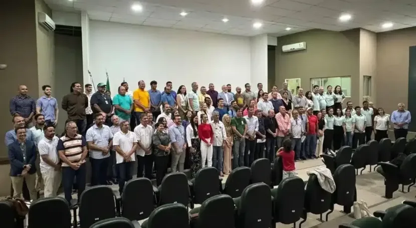 Movimenta&ccedil;&otilde;es de Jean Paul sugerem que ele mira disputar o Governo do RN em 2026