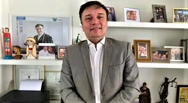 Juiz Jarbas Bezerra autor do livro 2 e1663364428379