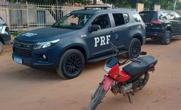 90ab303d f921 49cb 9cee cae92358b536