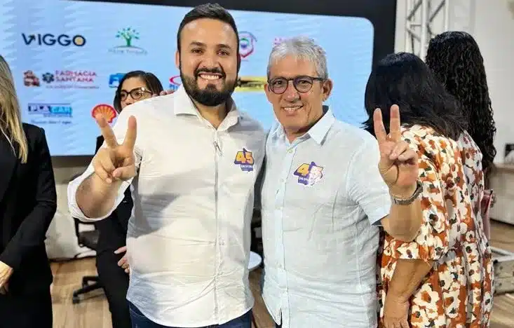 Candidato à reeleição em Caicó, prefeito Dr. Tadeu, ao lado do candidato a vice, Toinho Santiago: novas propostas / Foto: Reprodução