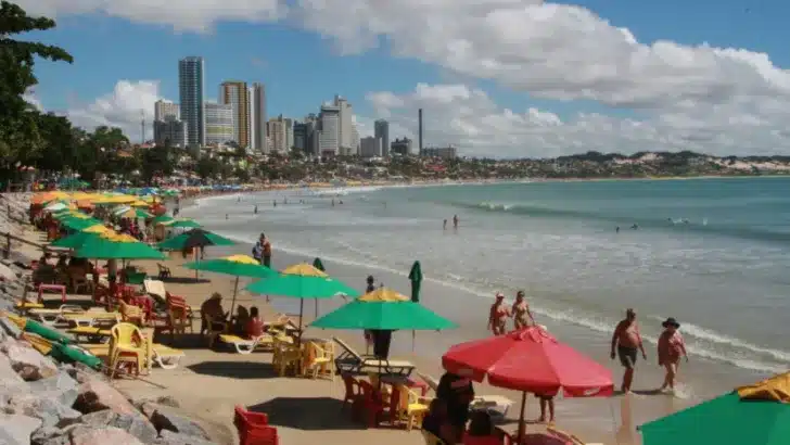 Praia de Ponta Negra 781 830x468