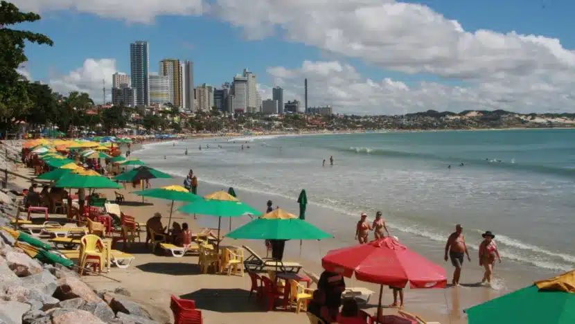 Praia de Ponta Negra 781 830x468