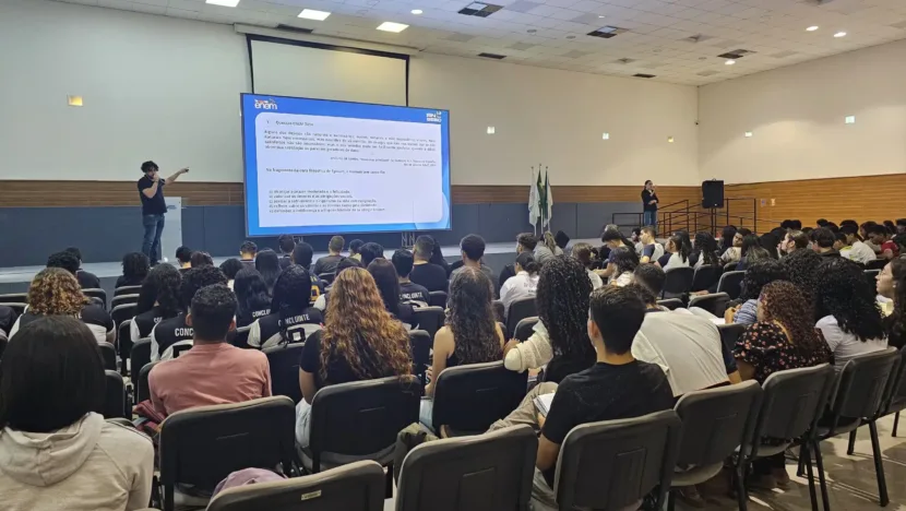 Aulão do "Se Liga no ENEM" reúne estudantes em Natal - Foto: Márcia Elisa