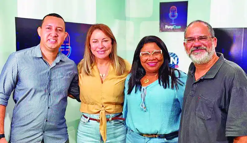Da esq. para a dir.: joRio Grande do Nortealista Hiago Luis, vice Kátia Pires, prefeita eleita Professora Nilda e joRio Grande do Nortealista Cefas Carvalho / Foto: reprodução