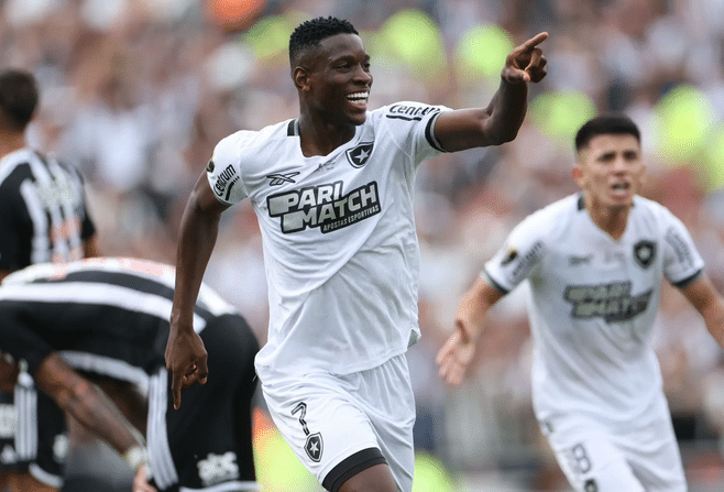 Luiz Henrique durante comemoração de gol. Vitor Silva - Botafogo