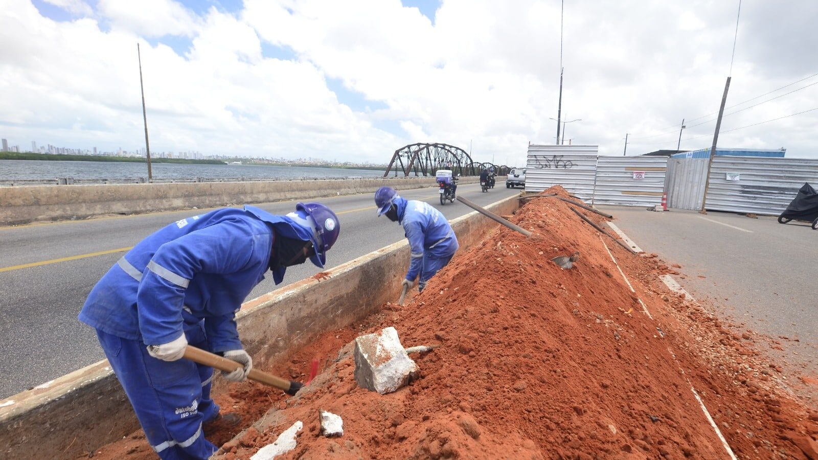 Obras na Ponte de Igapó. Foto: José Aldenir/Agora RN