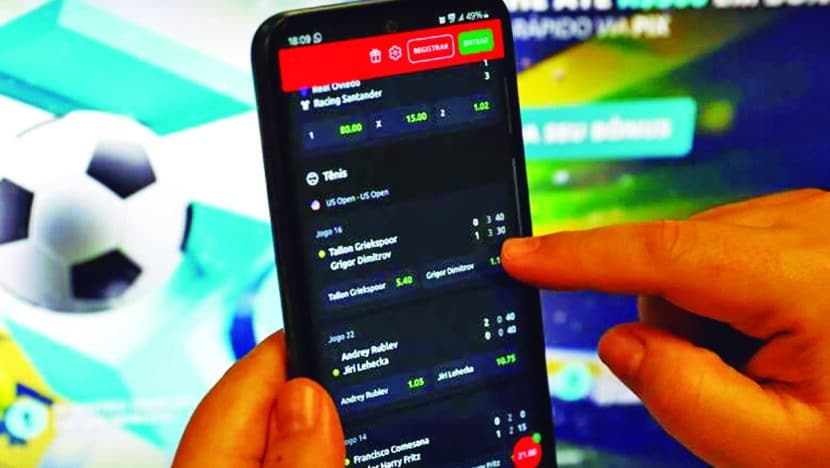 Pessoas deixaram de consumir para usar nas apostas, diz economista / Foto: Bruno Peres / Agência Brasil