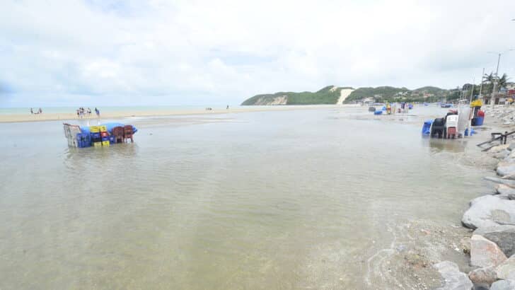 Alagamento na Area da Engorda Praia Ponta Negra RN (186)