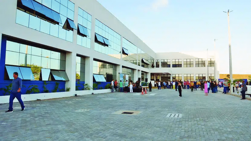 álvaro inaugura hospital municipal foto pmn