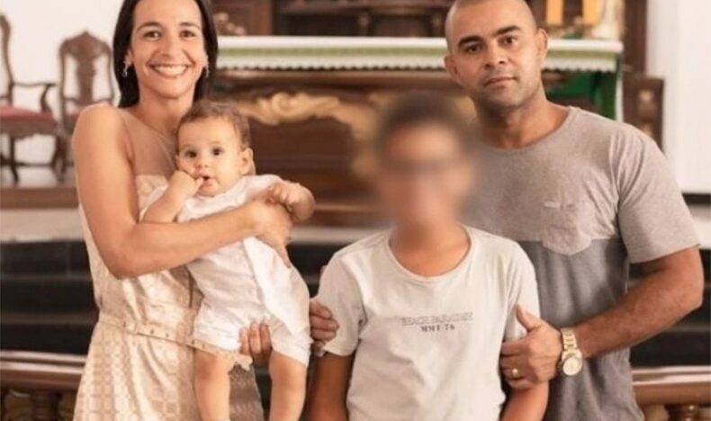 Namorada virtual de adolescente de 14 anos que matou pais e irmão no RJ é apreendida - Foto: Reprodução