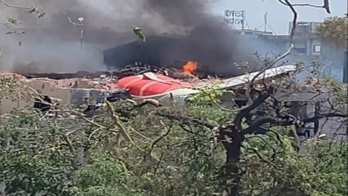 Avi&atilde;o com 242 pessoas a bordo cai na &Iacute;ndia segundos ap&oacute;s decolagem - Foto: Reprodu&ccedil;&atilde;o/Redes sociais