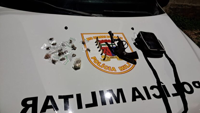Homem é preso por porte ilegal de arma e tráfico de drogas em PaRio Grande do Norteamirim - Foto: PMRN