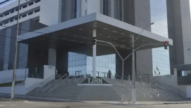 Sindicato aciona justiça para obrigar governo do rn a pagar 13º salário ainda em 2025 | notícias do rio grande do norte Casal é indenizado em R$ 50 mil após morte de recém-nascido em hospital no RN