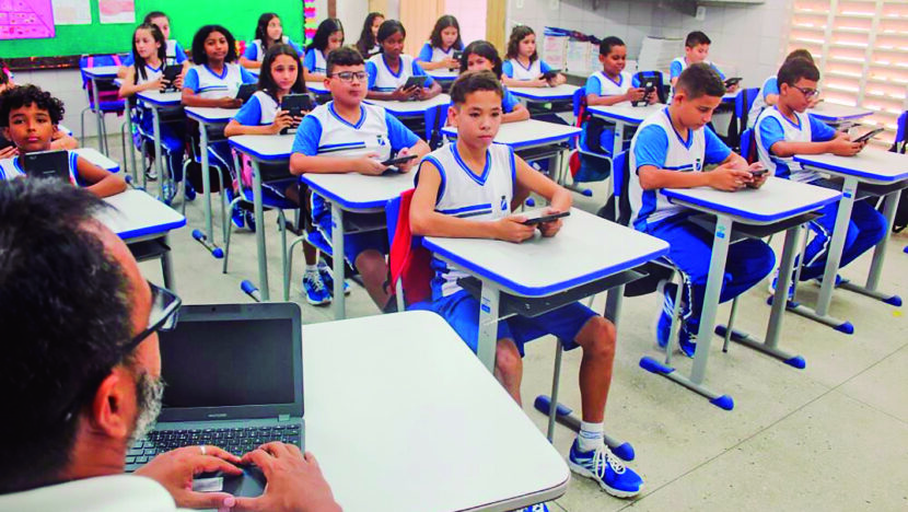 Professor em sala de aula foto Manoel Barbosa
