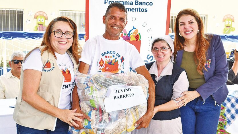 Alimentos arrecadados serão distribuídos pelo Banco de Alimentos da Prefeitura, através da Secretaria Municipal de Trabalho e Assistência Social (Semtas). Foto: Demis Roussos