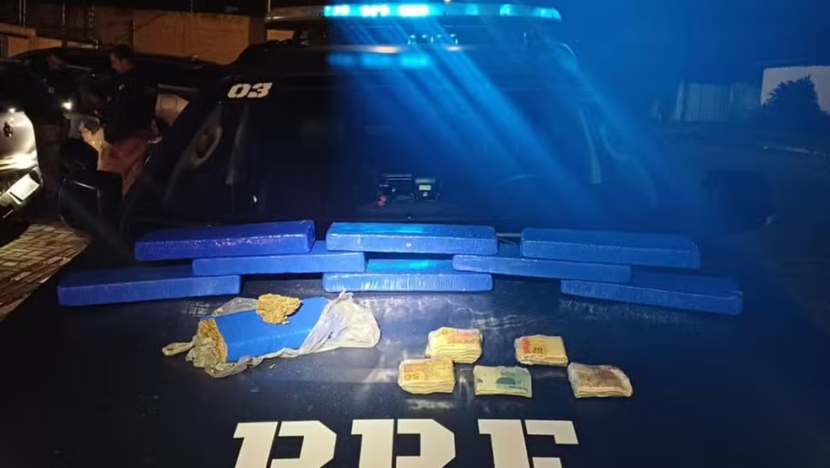PRF prende três pessoas com 7 kg de maconha e R$ 5 mil após perseguição na Grande Natal - Foto: PRF