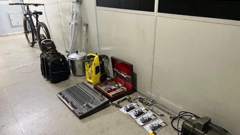 Polícia apreende bicicleta de R$ 10 mil e outros bens furtados no Mercado da 4, em Natal - Foto: Divulgação/Polícia Civil