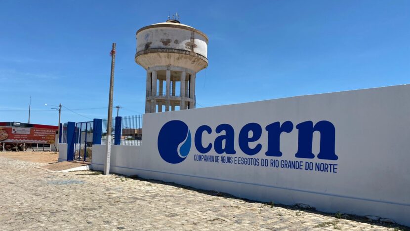 Acidente com caminhão danifica adutora e deixa seis cidades do rn sem abastecimento | notícias do rio grande do norte Acidente com caminhão danifica adutora e deixa seis cidades do RN sem abastecimento