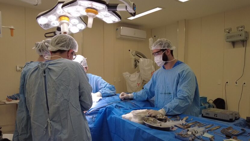 Confira como foi cirurgia de reconstrução facial de mulher espancada com 60 socos em Natal