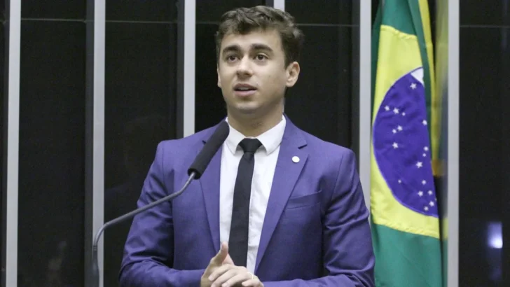 Nikolas Ferreira pede a Moraes autorização para visitar Bolsonaro - Foto: Vinicius Loures / Câmara dos Deputados