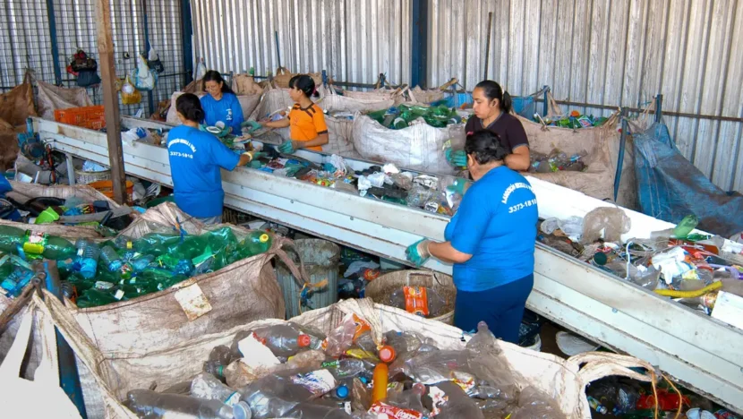 Produção de plástico reciclado no Brasil cresceu 8% em 2024
