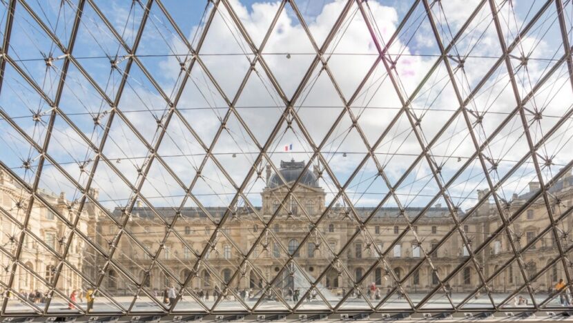 Museu do Louvre, em Paris, França - Foto: Reprodução