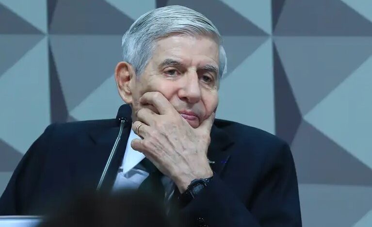 General, Augusto Heleno durante depoimento a CPMI do golpe
