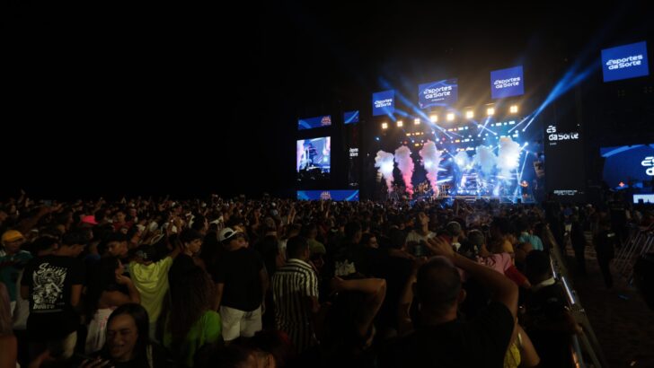 Segundo dia do Natal em Natal reúne grande público e diversidade musical em Ponta Negra - Foto: Washington Dantas/Secom